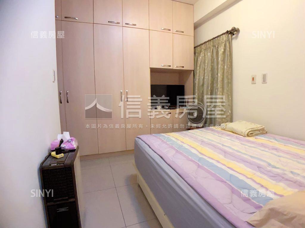 內湖指標高樓２房車位房屋室內格局與周邊環境