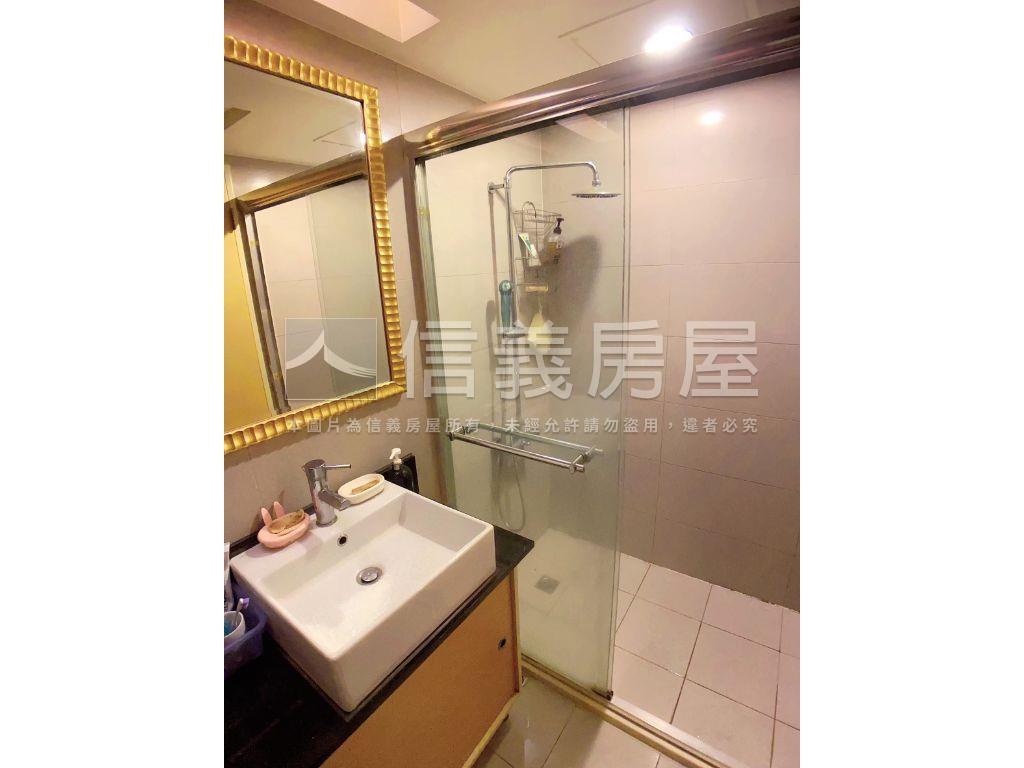 內湖指標高樓２房車位房屋室內格局與周邊環境