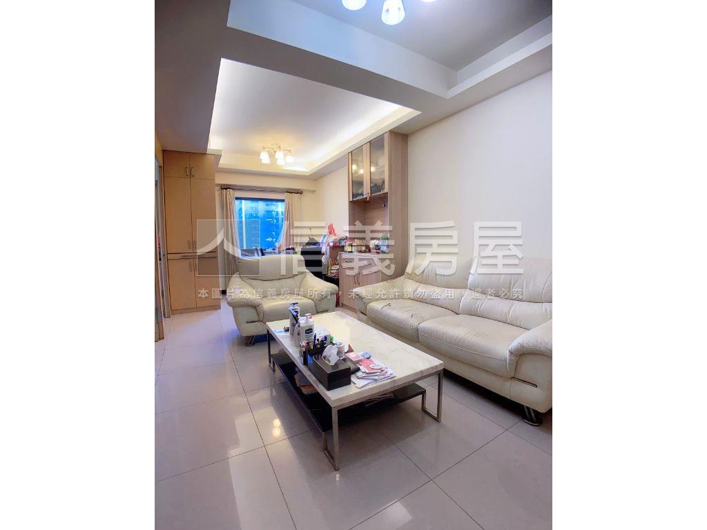 內湖指標高樓２房車位房屋室內格局與周邊環境