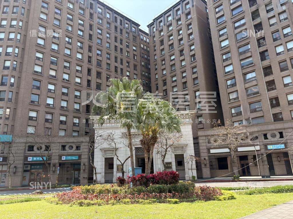 內湖指標高樓２房車位房屋室內格局與周邊環境