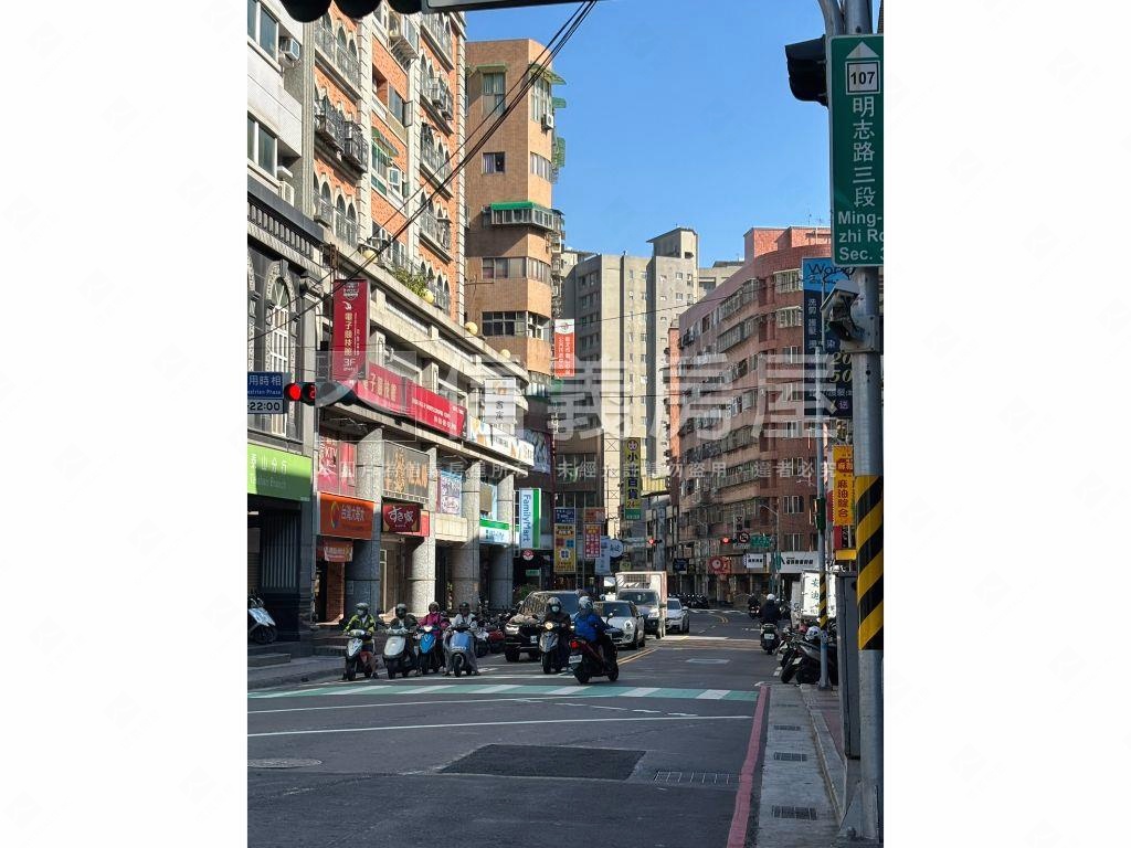 明志科大投資金雞母房屋室內格局與周邊環境