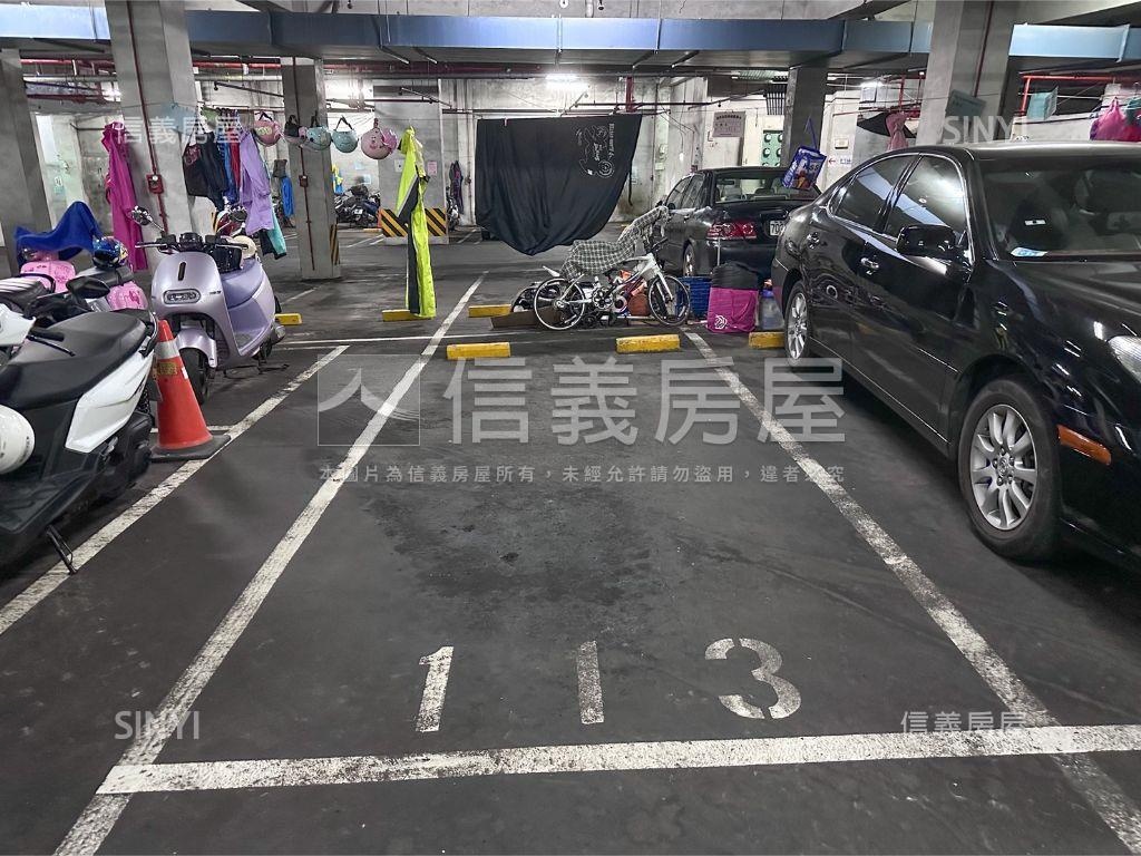 伯爵低總價三房車位房屋室內格局與周邊環境