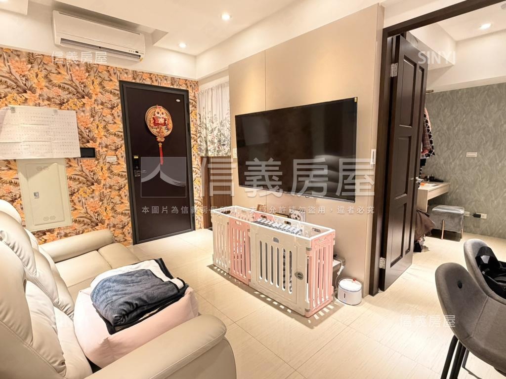 前金捷運站新穎精品兩房房屋室內格局與周邊環境