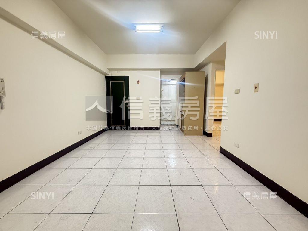 郵政總局旁採光佳兩房平車房屋室內格局與周邊環境