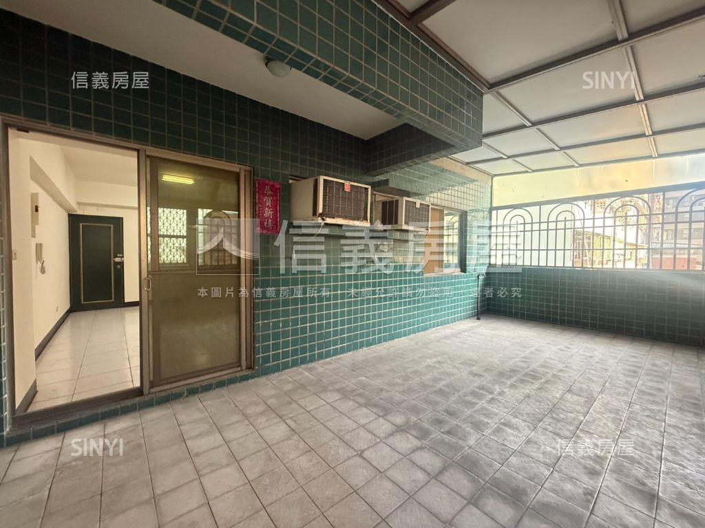 郵政總局旁採光佳兩房平車房屋室內格局與周邊環境