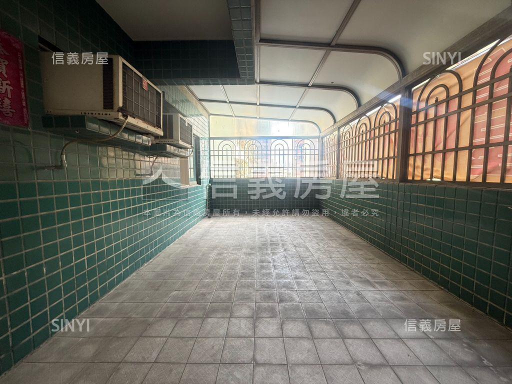 郵政總局旁採光佳兩房平車房屋室內格局與周邊環境