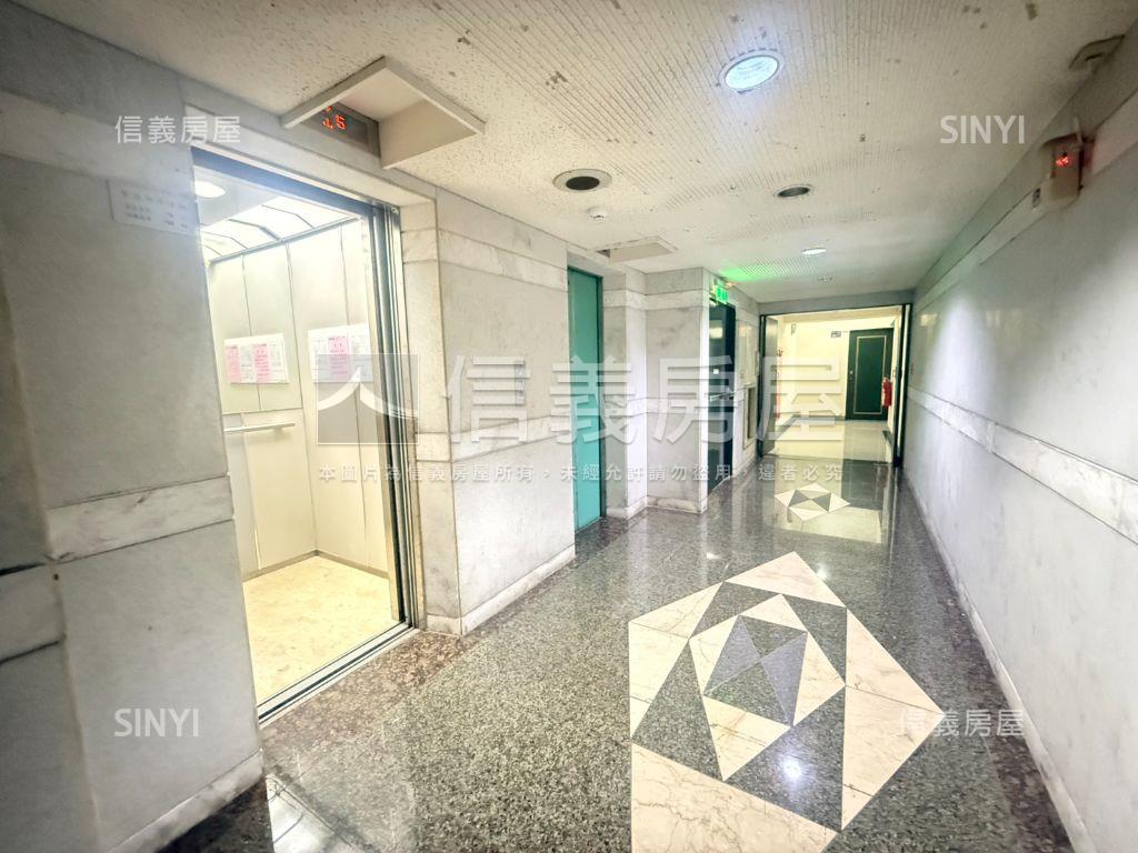 郵政總局旁採光佳兩房平車房屋室內格局與周邊環境