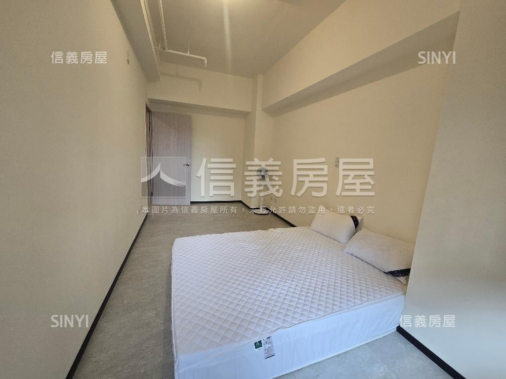 愛琴海大露臺２房平車房屋室內格局與周邊環境