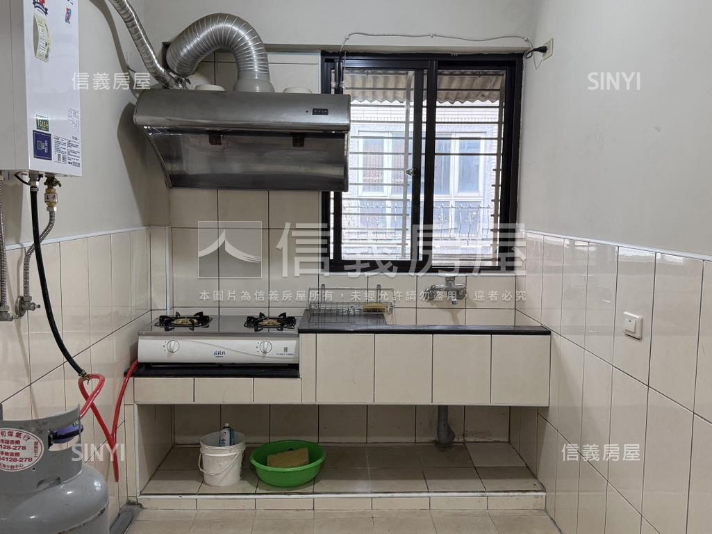 近中壢高中低總價三樓美寓房屋室內格局與周邊環境