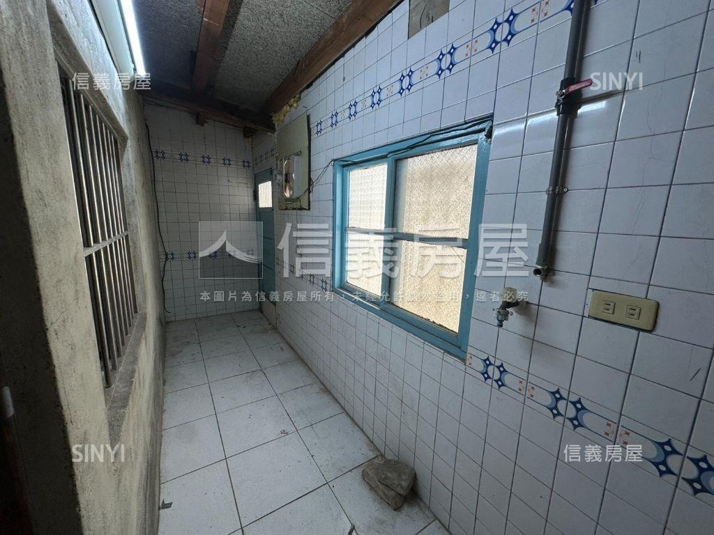 近九份子大面寬透天房屋室內格局與周邊環境