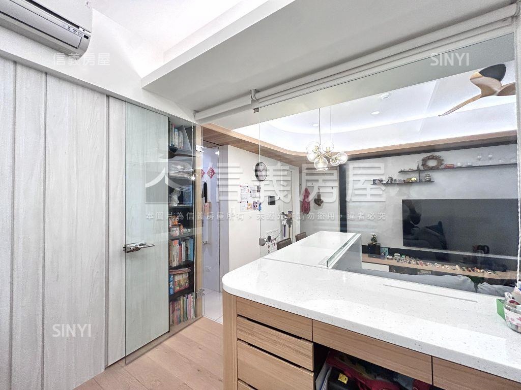 微笑城市智慧精裝潢房屋室內格局與周邊環境