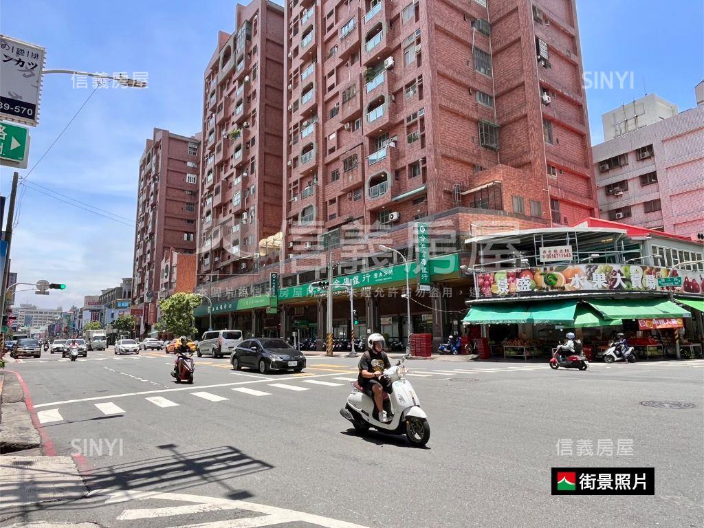 建工高醫商圈讚的四房平車房屋室內格局與周邊環境