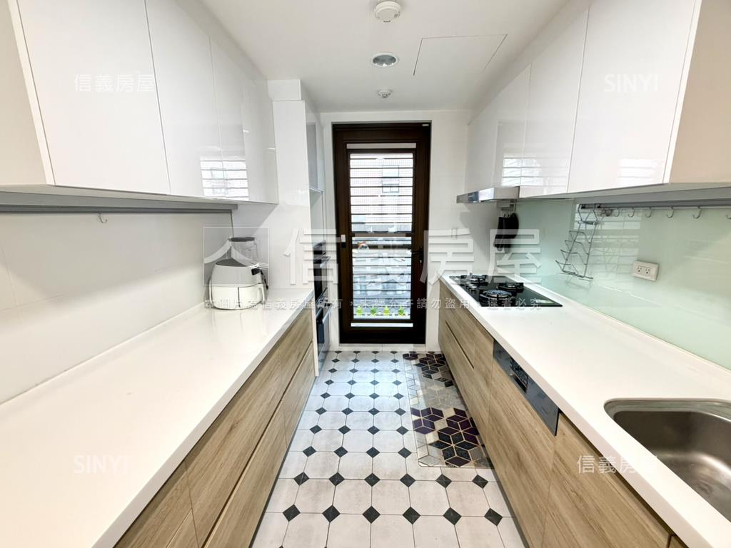 國泰昕春★極美高樓大四房房屋室內格局與周邊環境