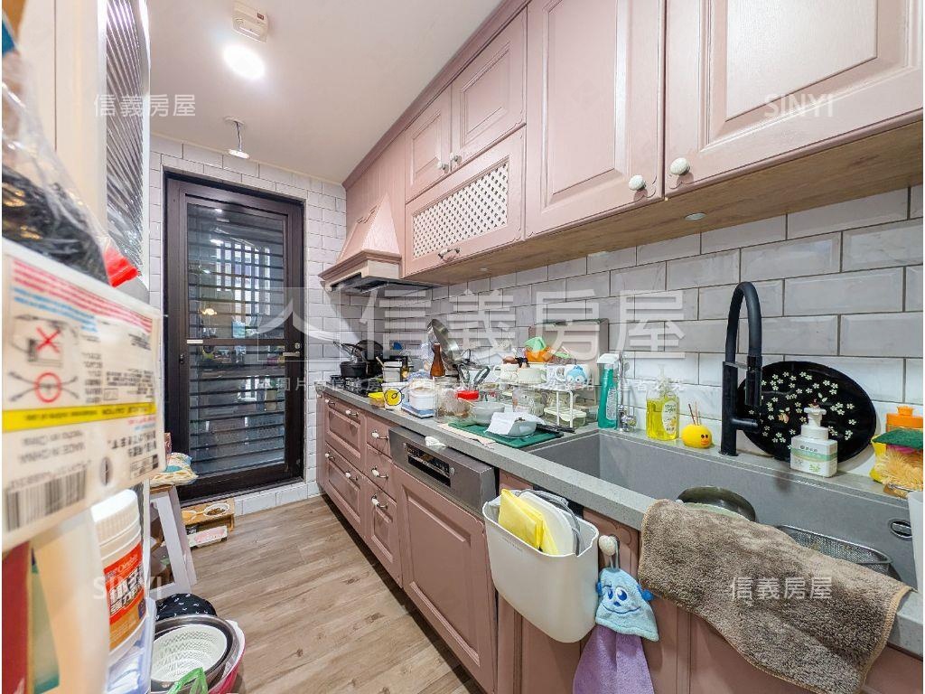 御品行館２房２衛浴房屋室內格局與周邊環境
