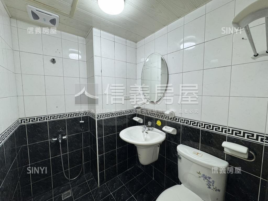 森活ＳＭＡＲＴ三房車位房屋室內格局與周邊環境