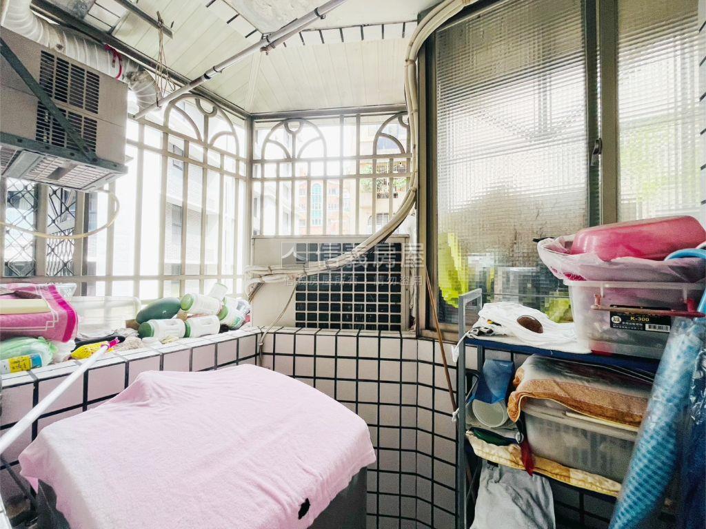 景安站｜溫馨電梯３房車位房屋室內格局與周邊環境