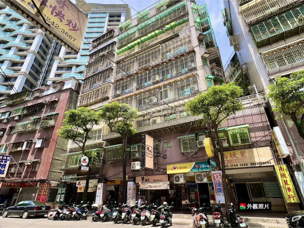 景安站｜溫馨電梯３房車位房屋室內格局與周邊環境