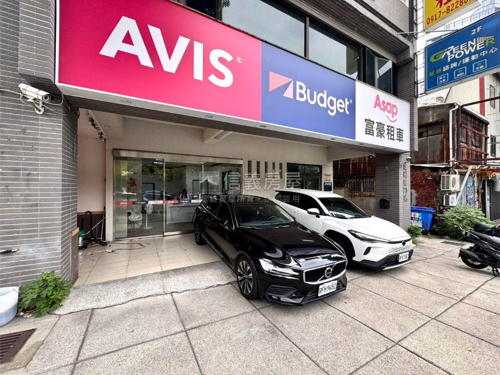 西區整棟１０層２９套大樓房屋室內格局與周邊環境
