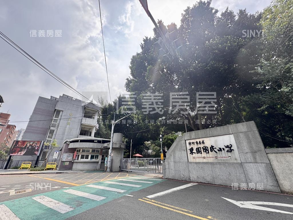 運動家體育場溫馨四房車位房屋室內格局與周邊環境