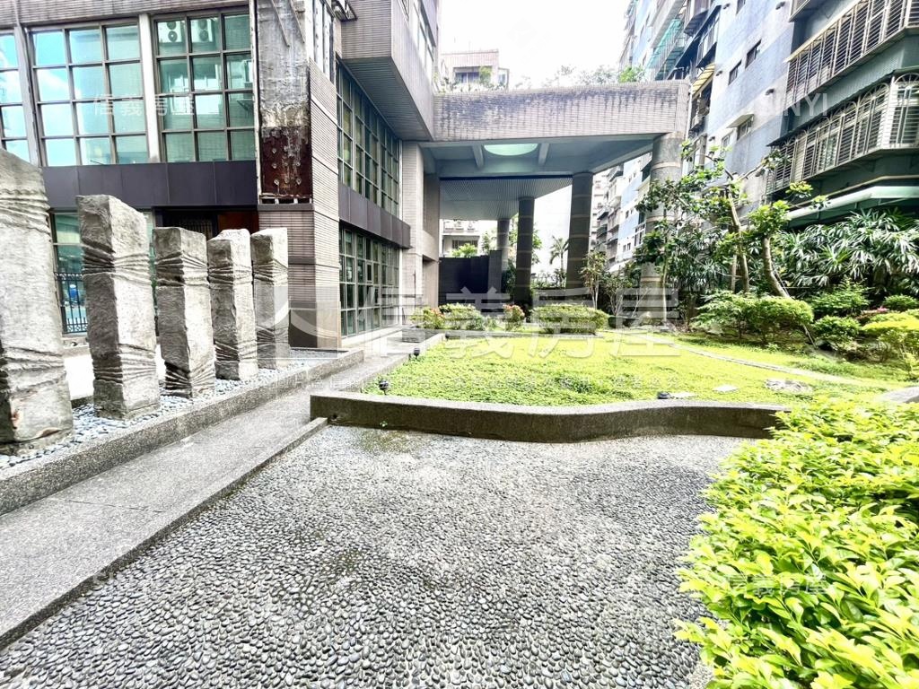稙村秀高樓河景四房房屋室內格局與周邊環境