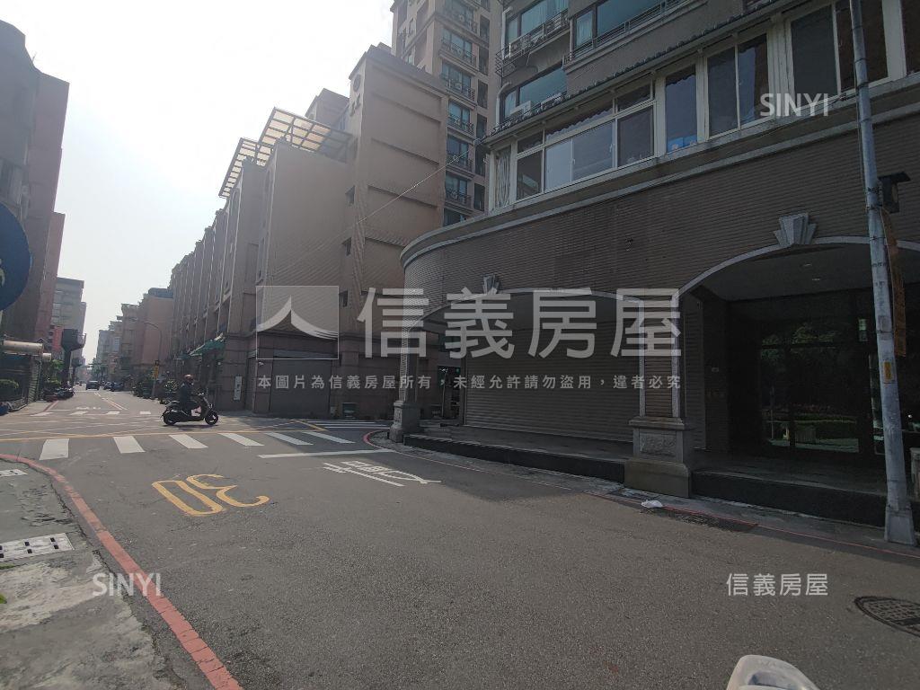 重劃區鄰蘆洲國中店面房屋室內格局與周邊環境