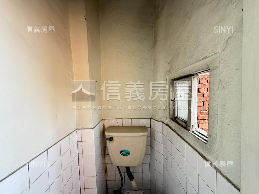 吃市方便停車大地坪店面房屋室內格局與周邊環境