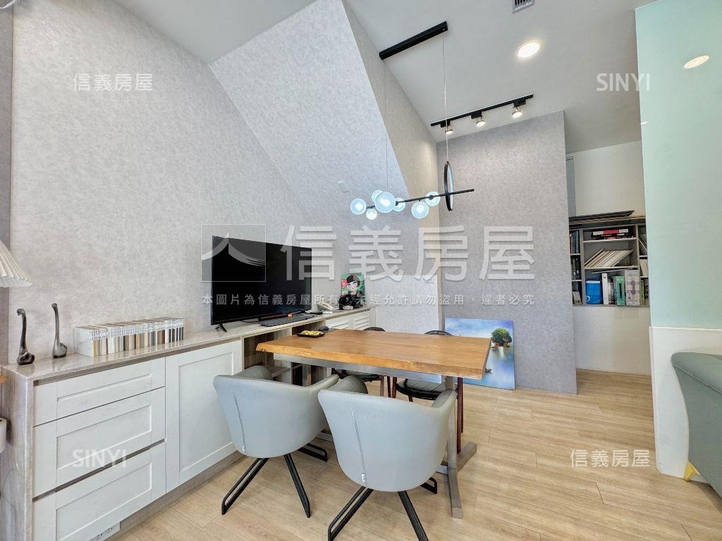 中華路正路面吃市店面房屋室內格局與周邊環境