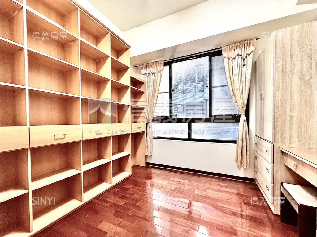 近機捷３房平車免１５００房屋室內格局與周邊環境