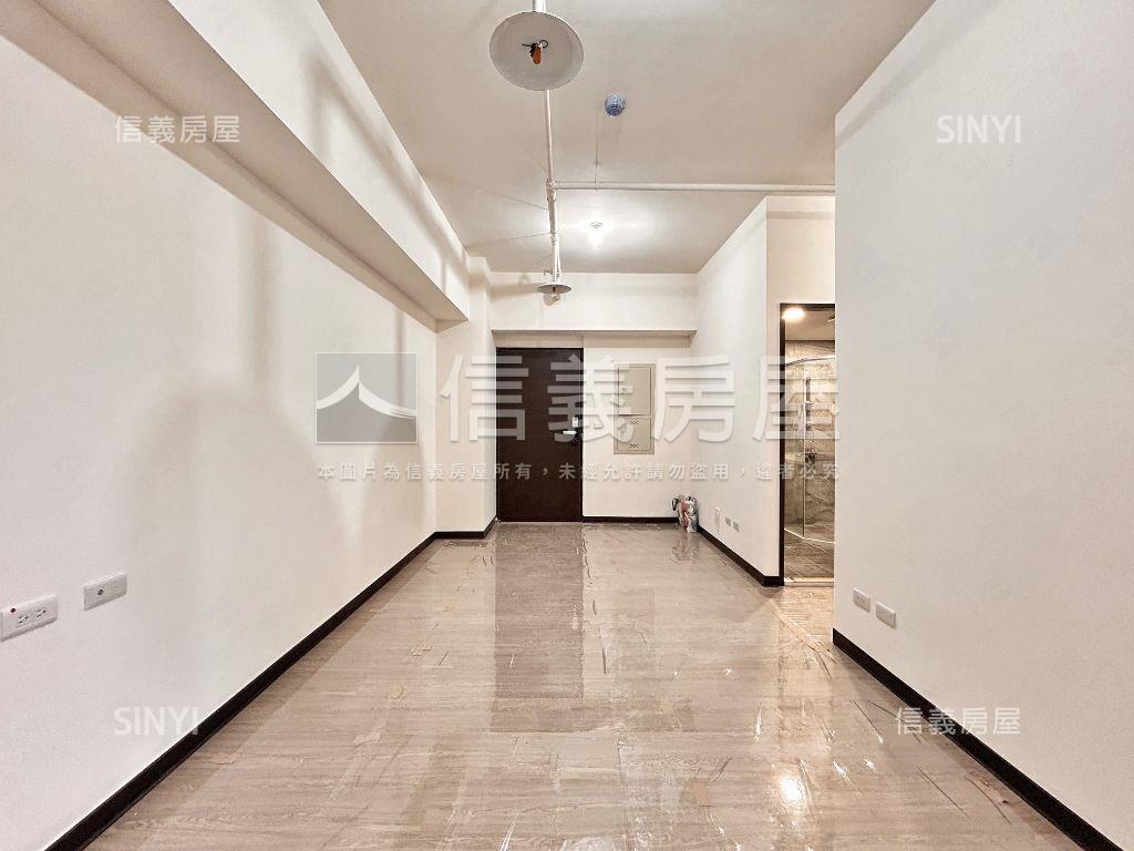 忠孝苑全新落成兩房車位房屋室內格局與周邊環境