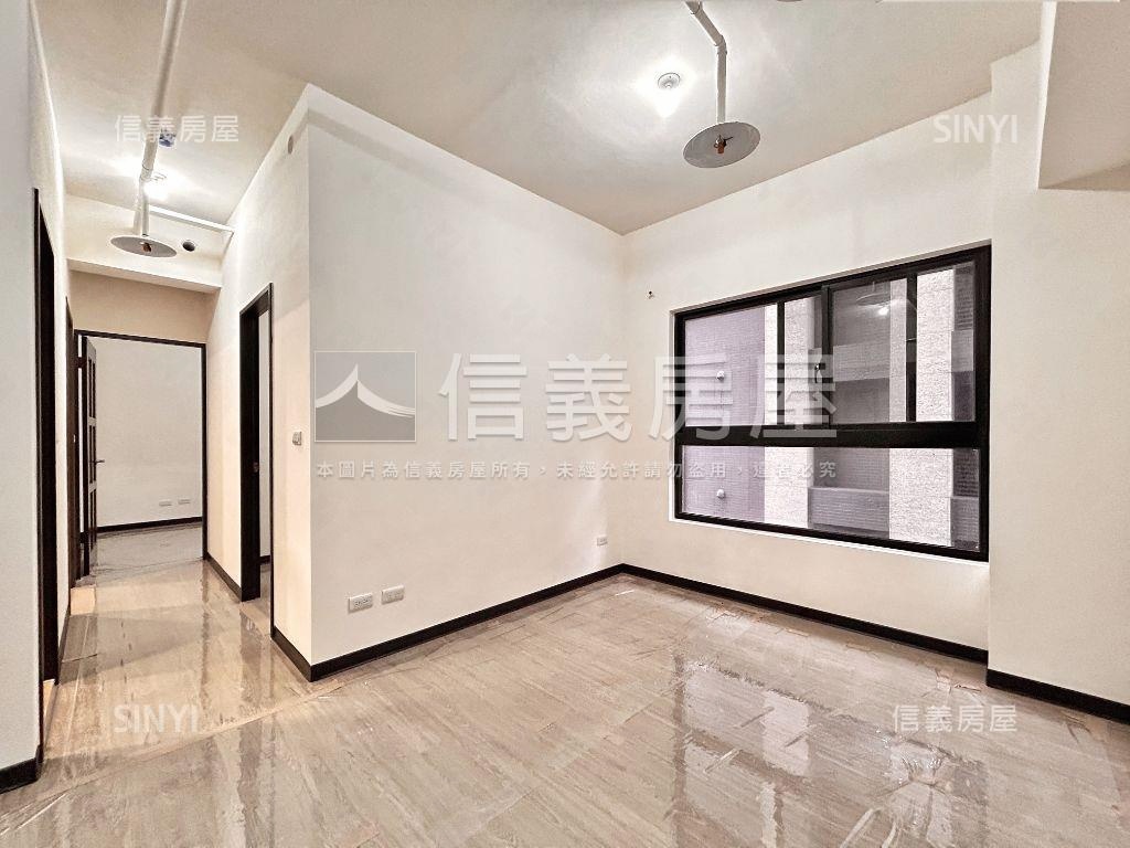 忠孝苑全新落成兩房車位房屋室內格局與周邊環境