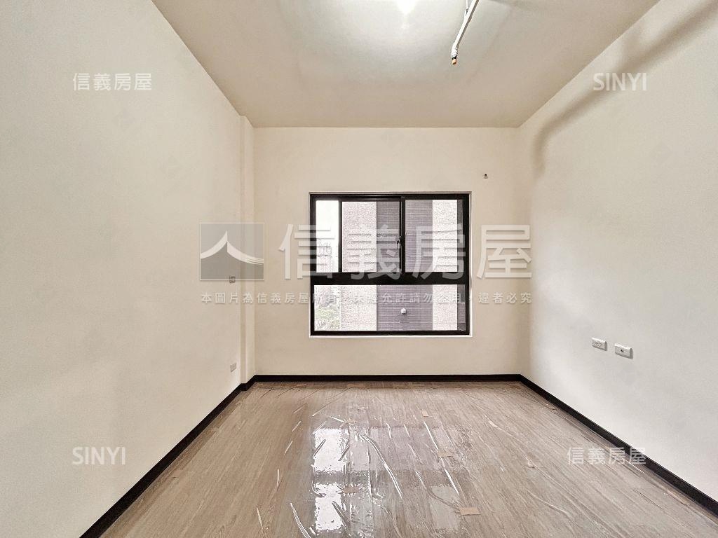 忠孝苑全新落成兩房車位房屋室內格局與周邊環境