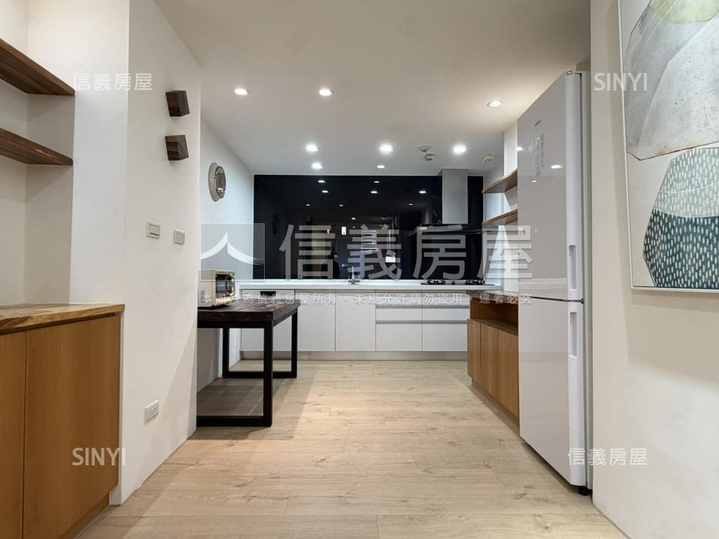 夏都朝東原木美裝潢戶房屋室內格局與周邊環境