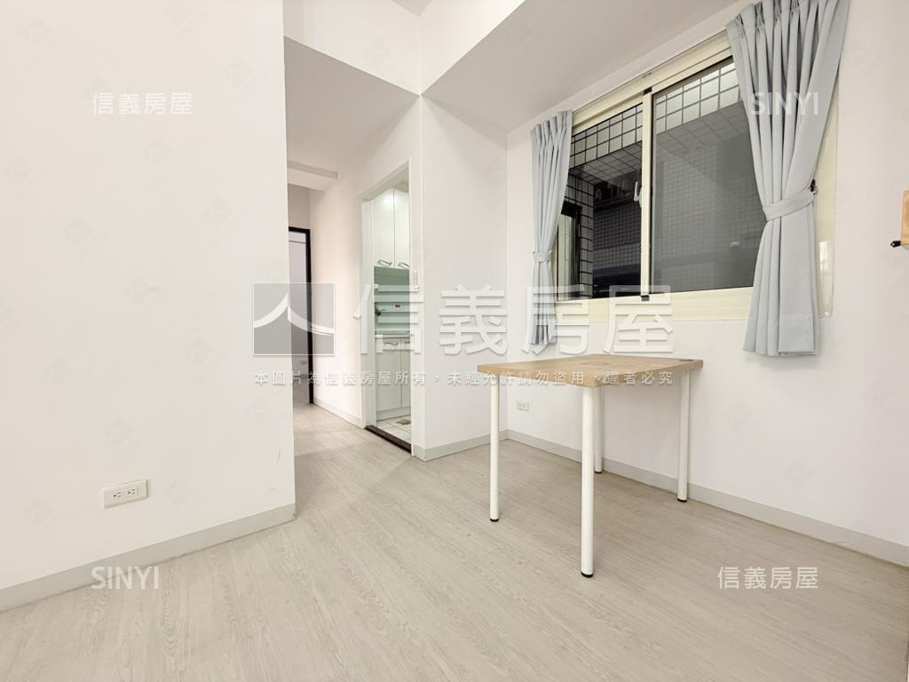 紫金城２房２衛浴房屋室內格局與周邊環境