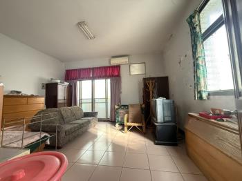 高翠邊間明亮採光透天