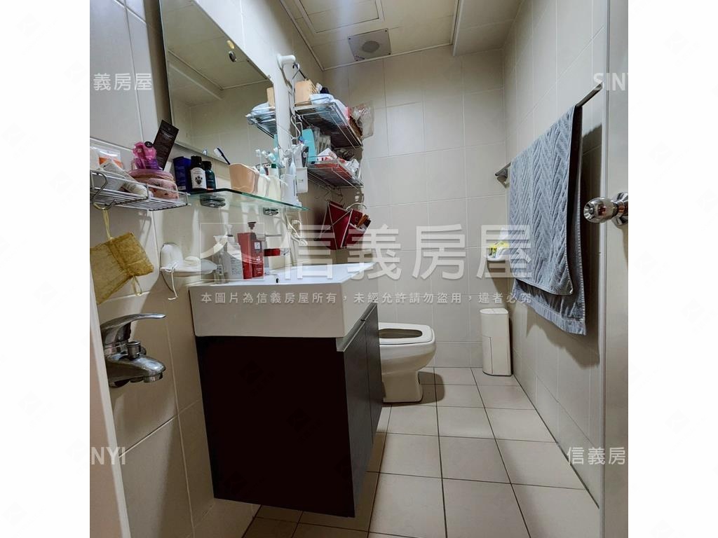 【雙捷運】典雅帝王戶房屋室內格局與周邊環境