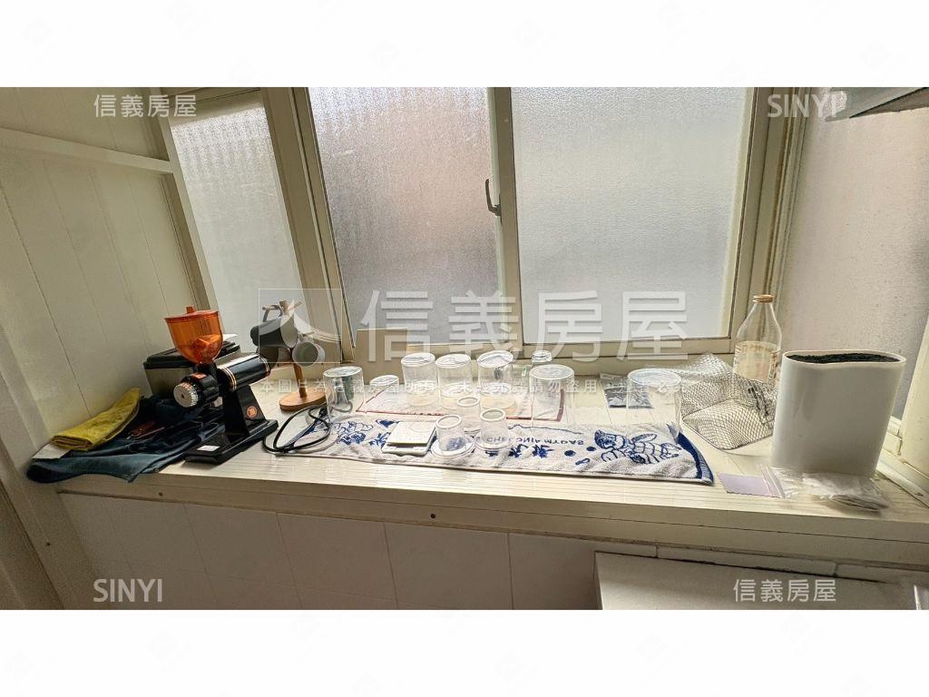 松德路面虎林公園綠意二樓房屋室內格局與周邊環境