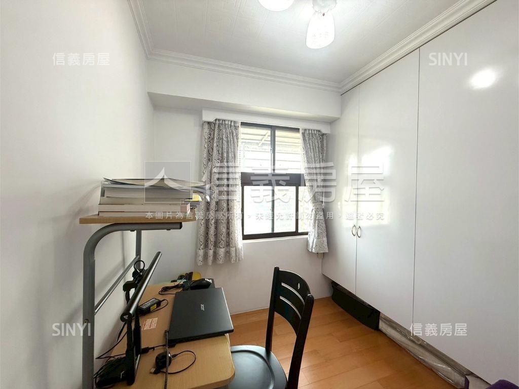 稀有近捷運電梯邊間兩房房屋室內格局與周邊環境