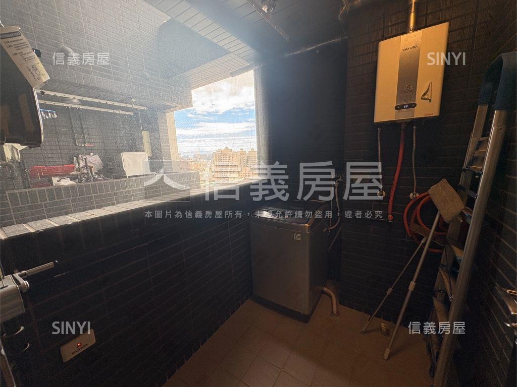 專任誠售採光景觀兩房車位房屋室內格局與周邊環境