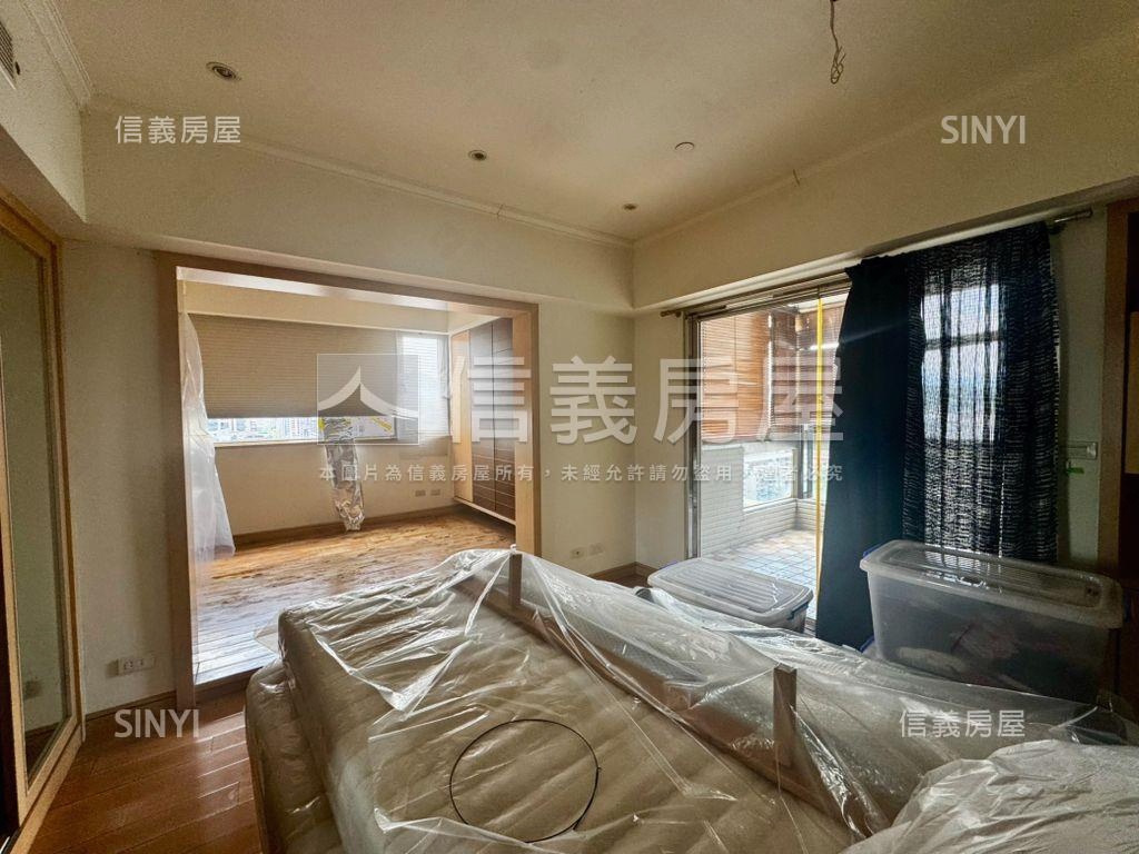 雲門大戶（本案２門牌）房屋室內格局與周邊環境