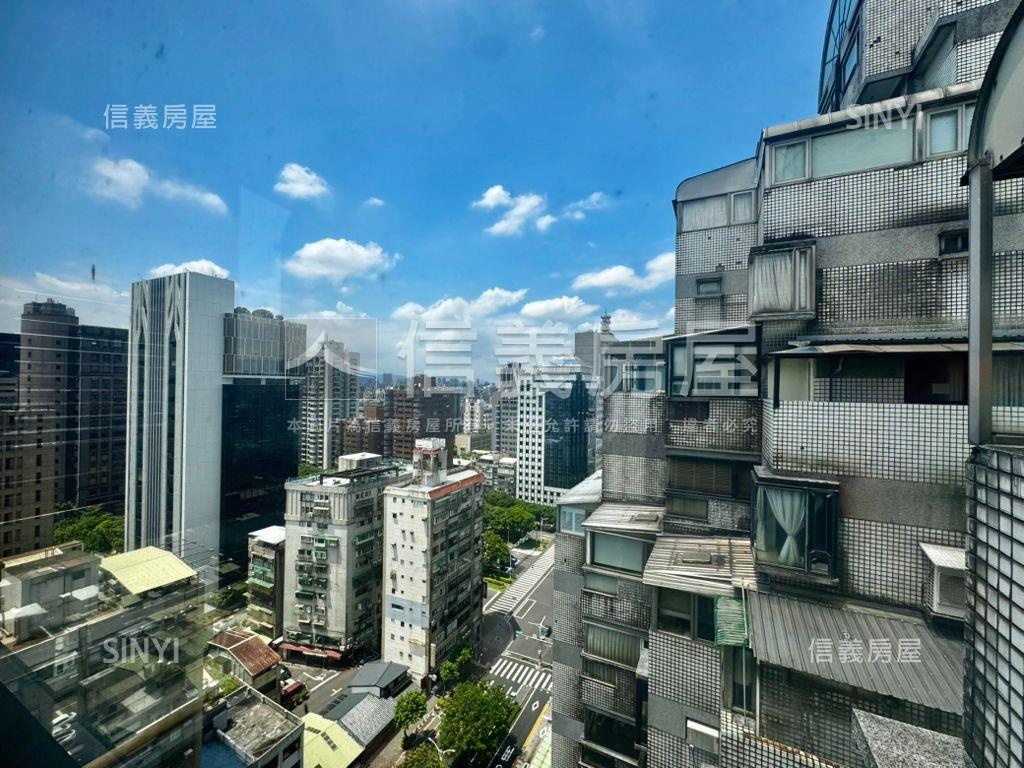 雲門大戶（本案２門牌）房屋室內格局與周邊環境
