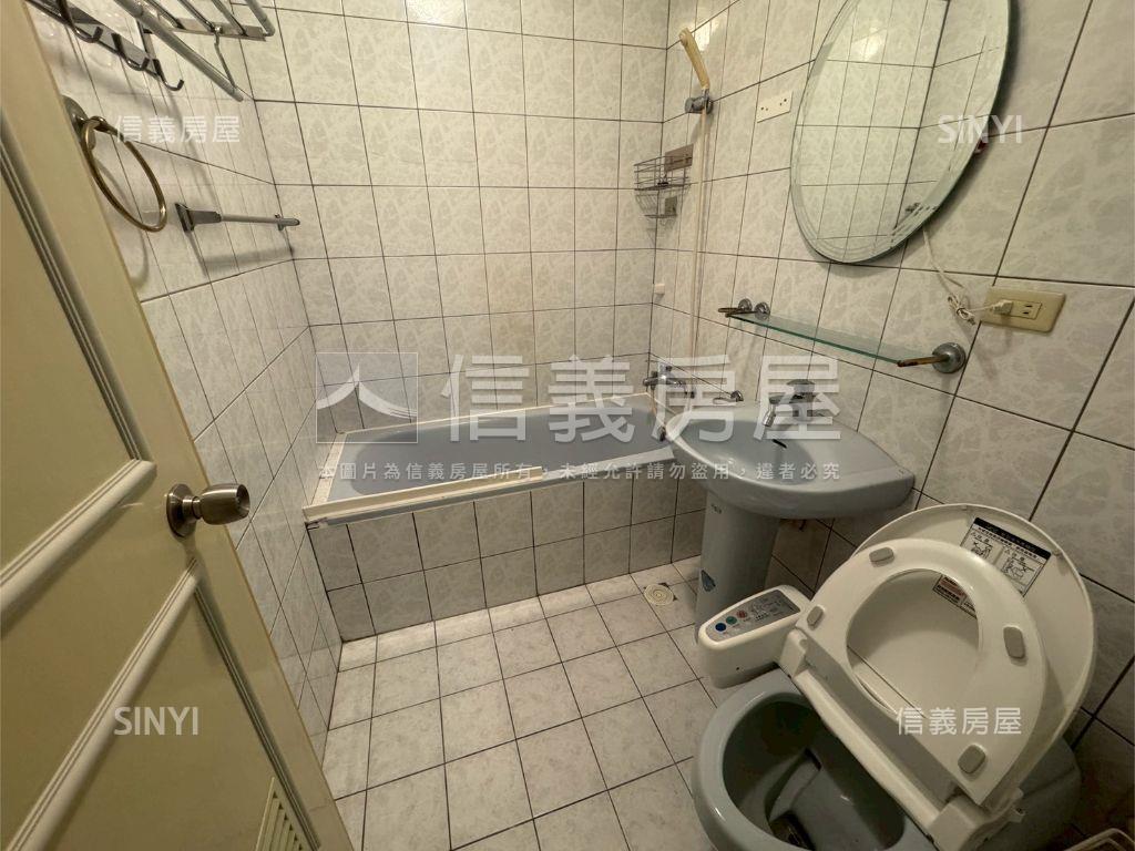 藍天綠地湖中天一樓房屋室內格局與周邊環境
