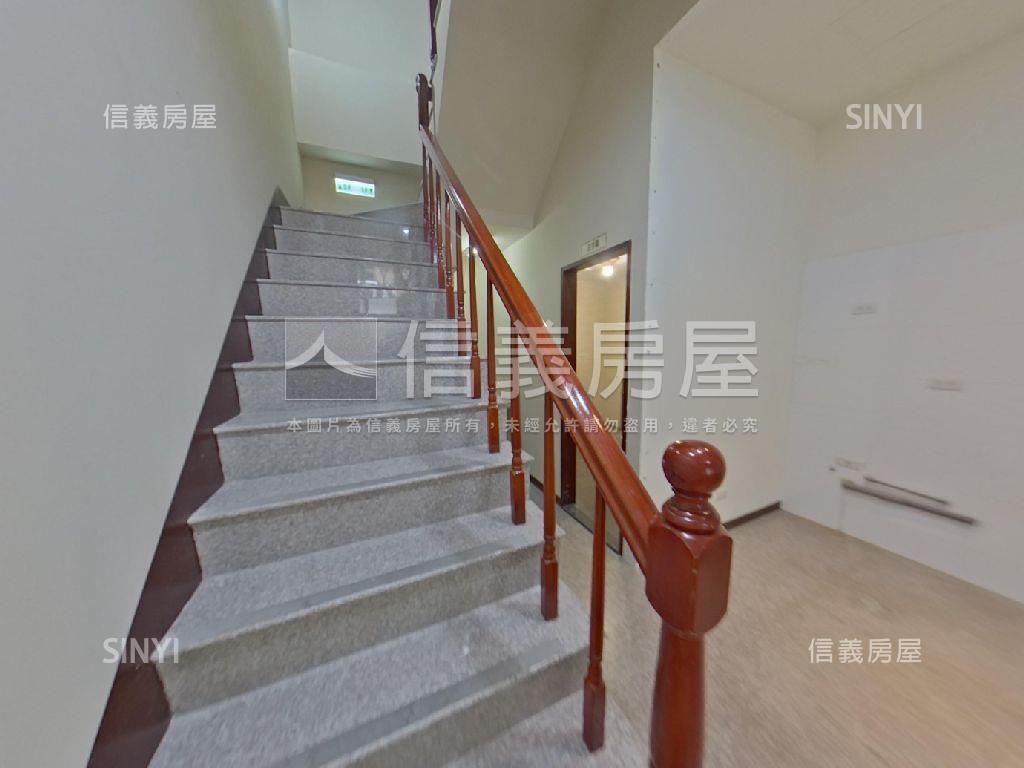 濟弘優質黃金店面房屋室內格局與周邊環境