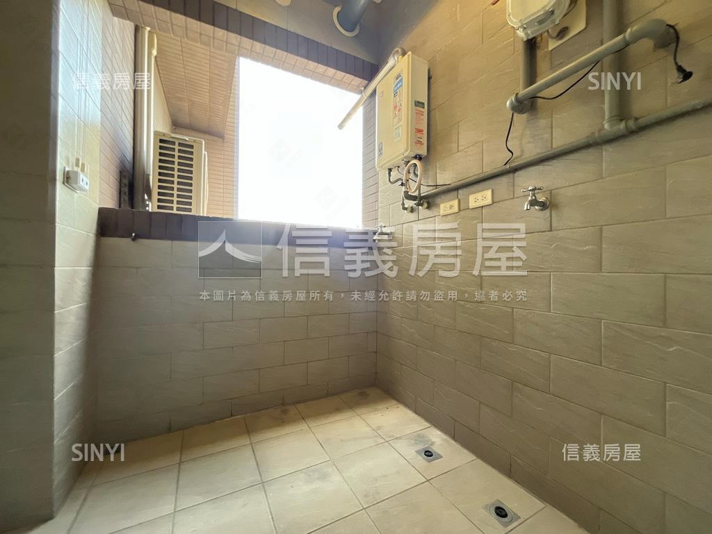 國聚之丘朝南高樓３房平車房屋室內格局與周邊環境