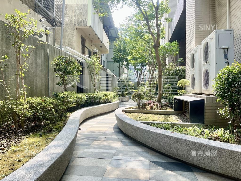 國聚之丘朝南高樓３房平車房屋室內格局與周邊環境