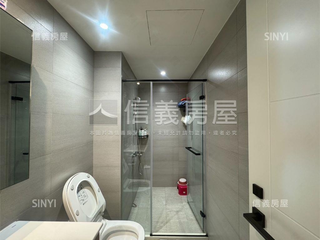 摩登向上路２房平車房屋室內格局與周邊環境