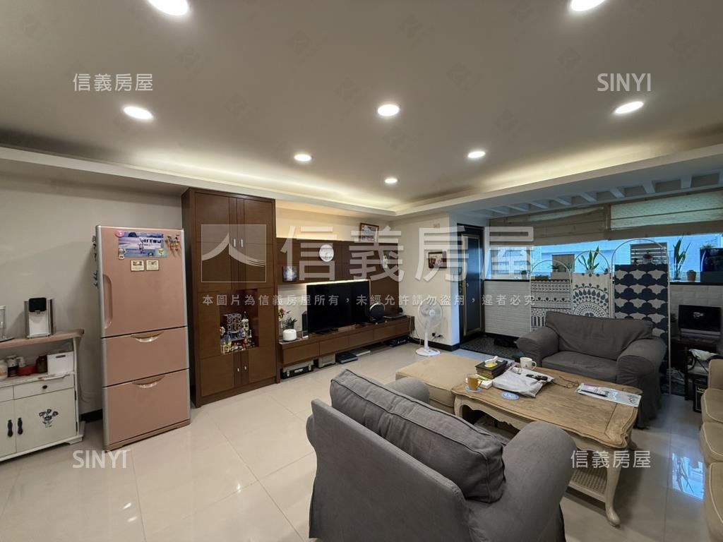 採光優美七段美寓房屋室內格局與周邊環境