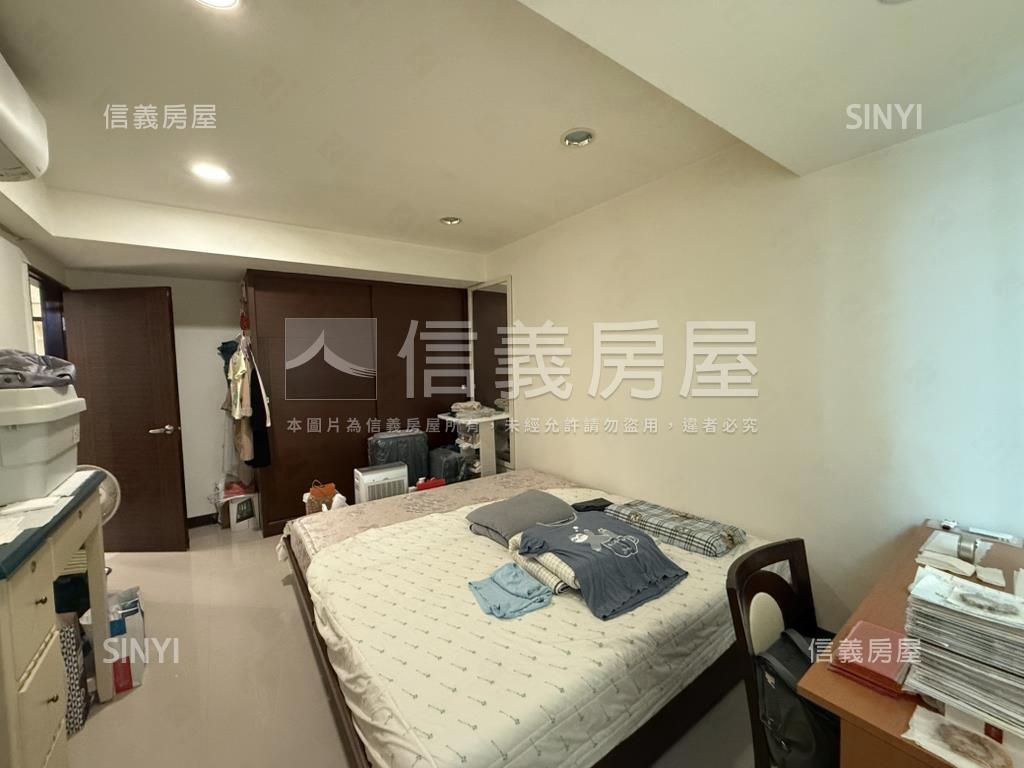 採光優美七段美寓房屋室內格局與周邊環境