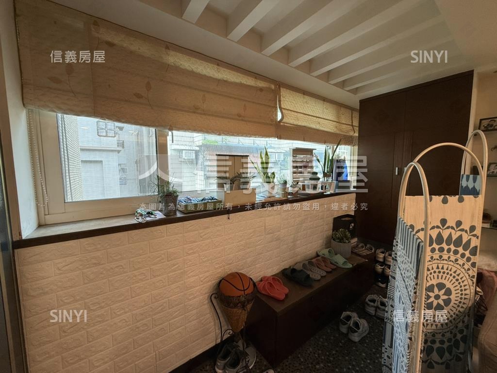 採光優美七段美寓房屋室內格局與周邊環境