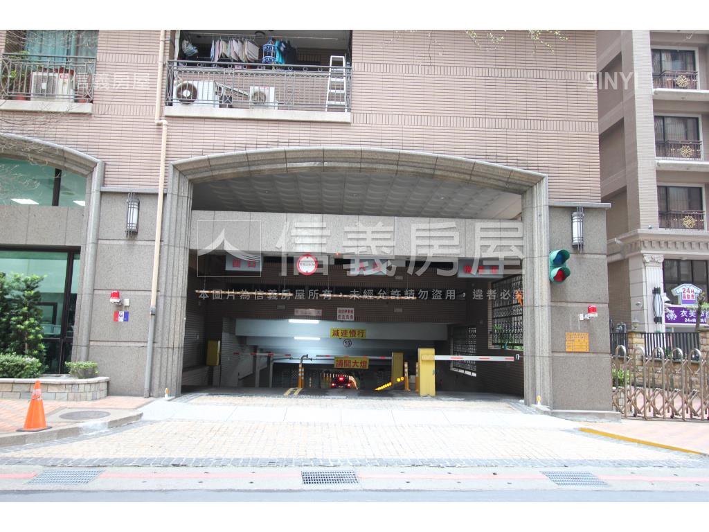 上北大。富貴吉祥四房車位房屋室內格局與周邊環境