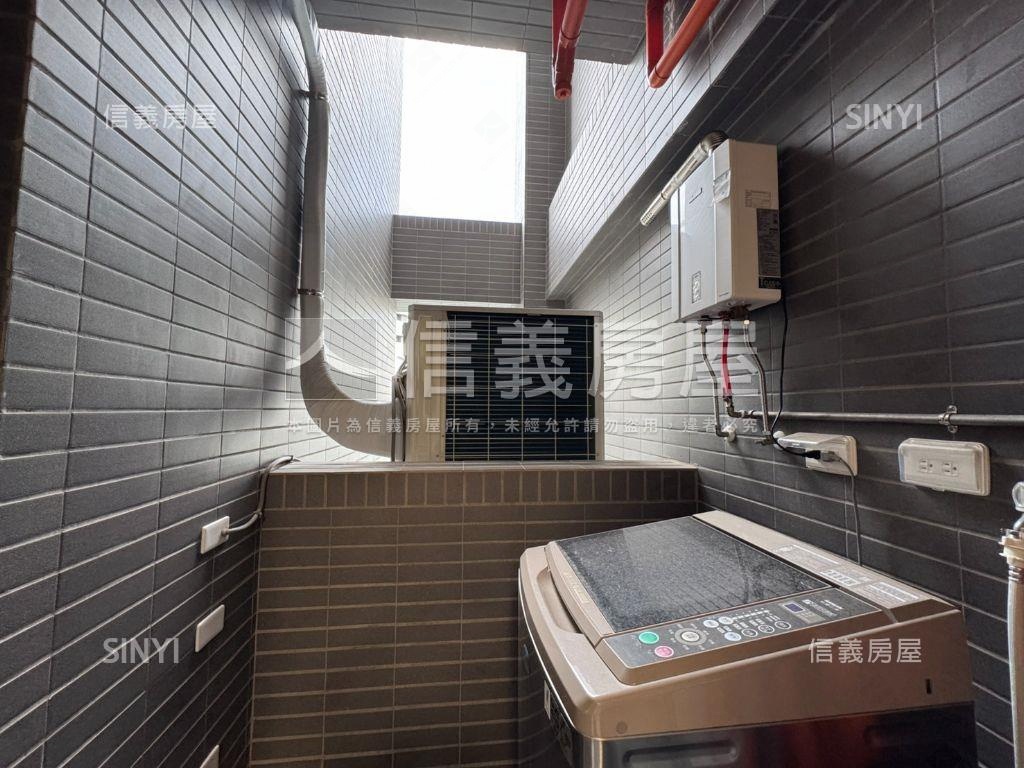 閎基建設電梯三房雙車位房屋室內格局與周邊環境